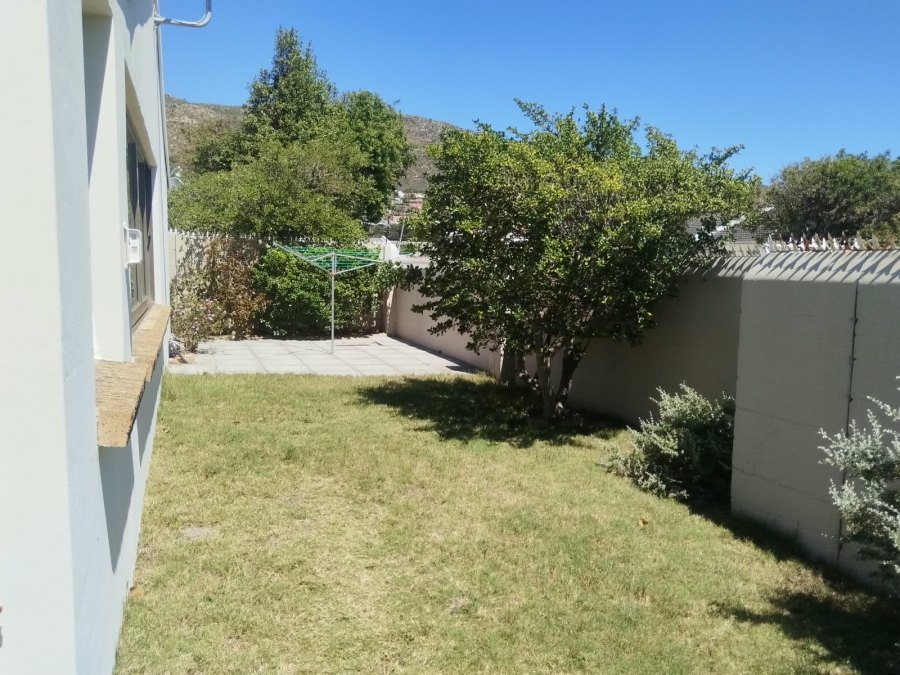 To Let 3 Bedroom Property for Rent in Silverglade Western Cape